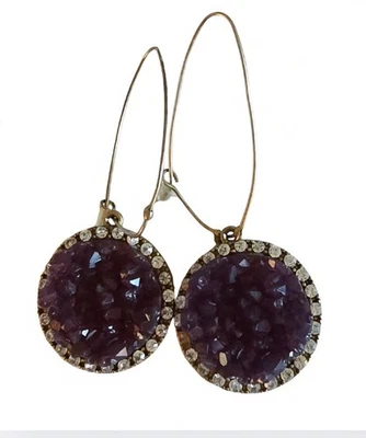 Pendientes perforados de imitación druzy de cristal púrpura envolvente de diamantes de imitación de diamantes de imitación de Rachel Roy  Foto 1 de 4