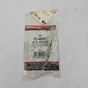 New OEM Ford Motorcraft Powerstroke Fuel Filter 4C4Z-9365-BA / FD-4605 - Picture 1 of 3