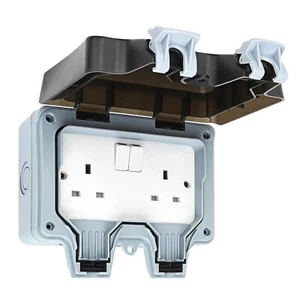 2 Gang Wall Mounted Outdoor Switched Socket Waterproof Garden Covered Socket - Picture 1 of 4