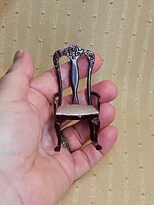 VINTAGE FANTASTIC MERCHANDISE CHILDRENS ARMCHAIR FOR MINIATURE DOLLHOUSE  - Picture 1 of 8
