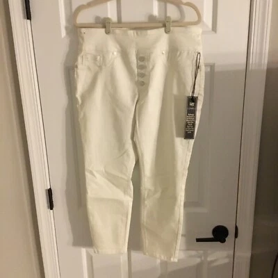 DG2 By Diane Gilman Womens Large White Buttoned Jeans New - Image 1 of 3