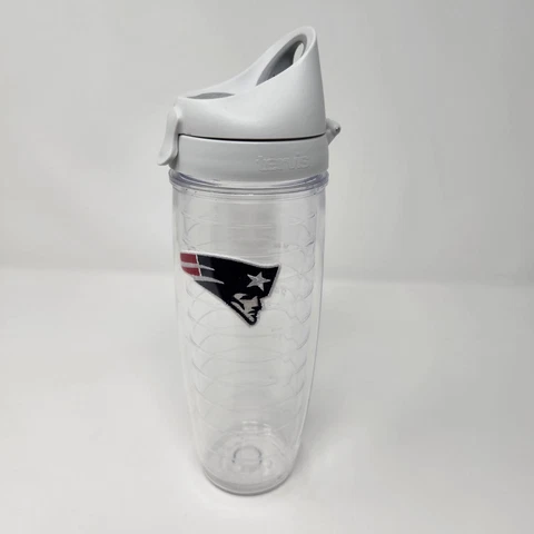TERVIS New England Patriots  20 oz Acrylic Water Bottle gray Lid Cover