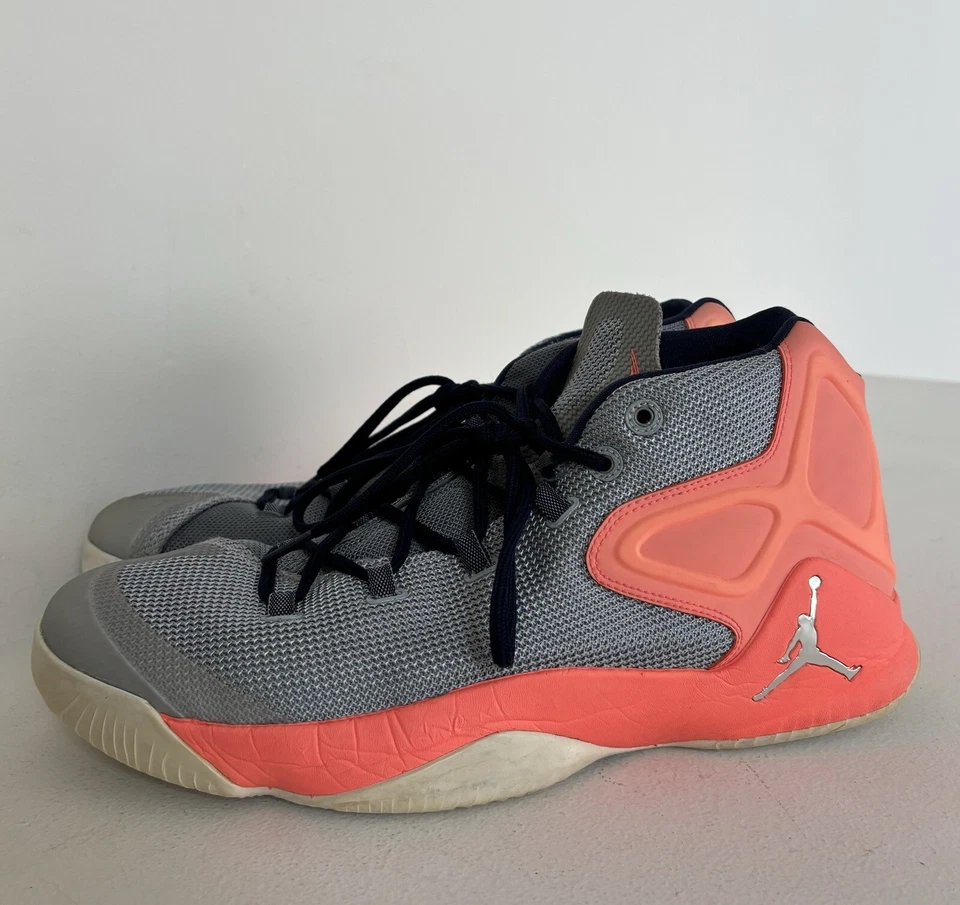 Nike Air Jordan Melo M12 Tenis Gris Melocotón Zapatos de Baloncesto Para hombres Talla 12” Foto 1 de 4