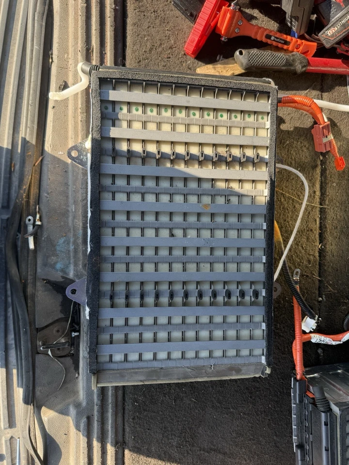 2006-2010 Toyota Highlander Lexus RX400h Hybrid Battery 12 Cells Module - Image 1 of 1