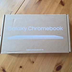 Samsung Galaxy Chromebook Go 11.6inch 64GB Silver - Afbeelding 1 van 3