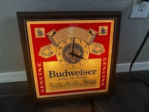 Vintage 1980s Budweiser King of Beers Clydesdale Lighted Clock 13.5" - Picture 1 of 1