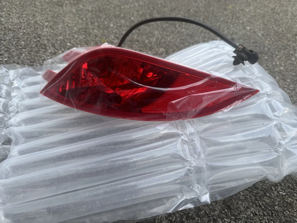 HYUNDAI IX35 2013 MK1 5DR DRIVERS SIDE REAR OUTER LIGHT 92402-2Y0 — 第 1/3 张图片