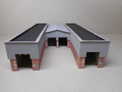 N Gauge Locomotive Shed Model Railway Building - Image 1 of 4