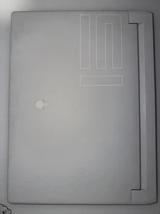 Alienware X15 R1 15.6'' (512GB SSD Intel Core i7-11800H, 16Gb Ram, 3070) Gaming - Picture 1 of 15