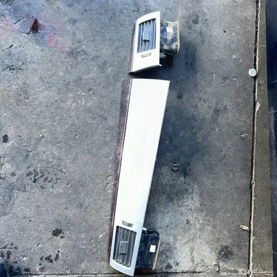 🔵2007-2014 Cadillac Escalade Right Dash Trim Plate w/ Vent & Left Vent w/ Trim. - Image 1 of 4