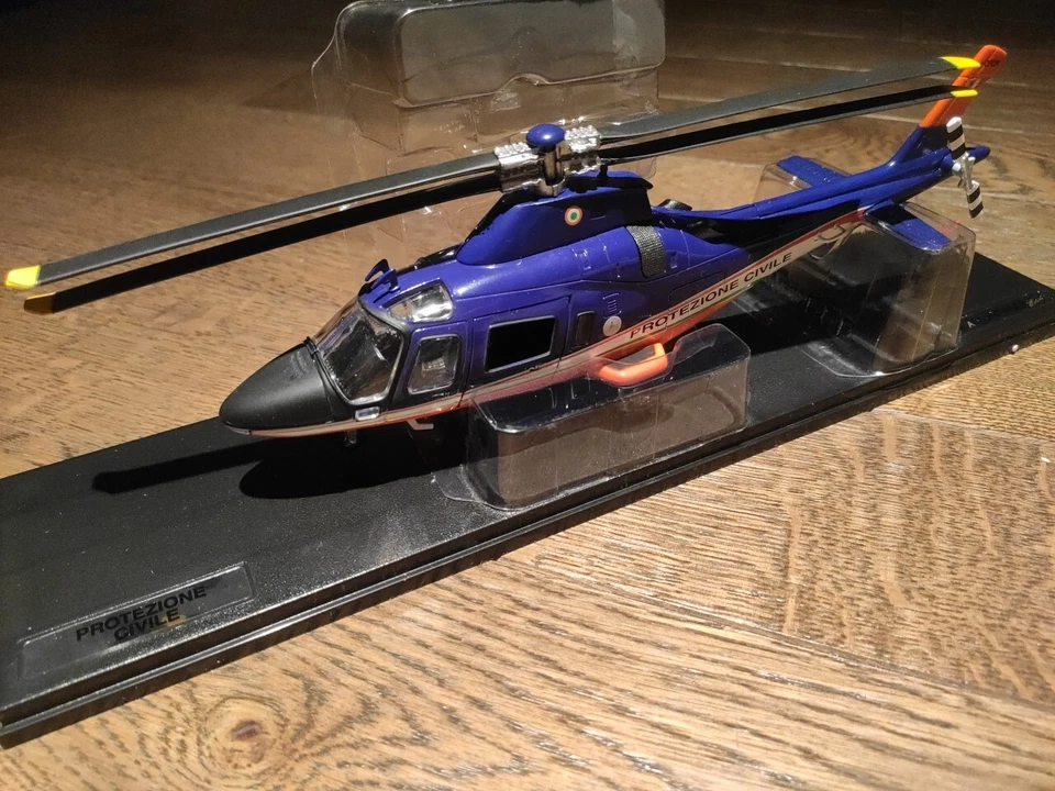PROTEZIONE CIVILE Elicottero di Soccorso Augusta A109 Die Cast Model 1/43 - Immagine 1 di 4