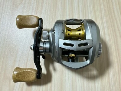 Daiwa Baitcasting Reel Alphas 103 R-Edition Right handed #L - image 1 of 4
