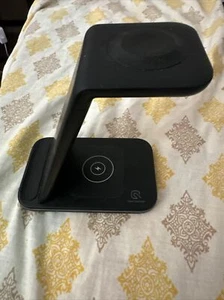 New 3 IN 1 Wireless Charger Charging Dock Stand for iPhones Airpods iWatch 25W - Picture 1 of 3