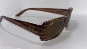 Ray-Ban RB4067 689 Unisex Madera Grano Rectángulo Gafas de sol Estuche y Marcos Solo - Imagen 1 de 14