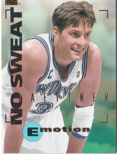 CHRISTIAN LAETTNER EMOTION SKYBOX 1994-95 NBA MINNESOTA TIMBERWOLVES - Picture 1 of 2