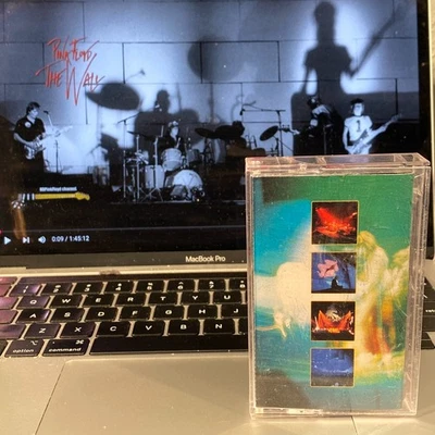 PINK FLOYD The Wall LIVE - Cassette USA Print  Y2K - Play TESTED Side 3 & 4 ONLY - Image 1 of 4