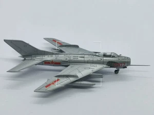 3D gedrucktes chinesisches J-6C Überschalljäger-Modell im Maßstab 1:144 unbemalt - Bild 1 von 5
