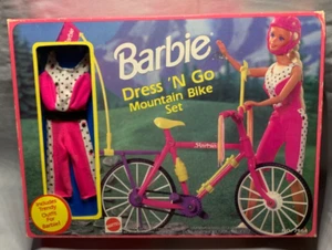 VTG 1992 DRESS N GO MOUNTAIN BIKE SET BARBIE NRFB - Picture 1 of 4