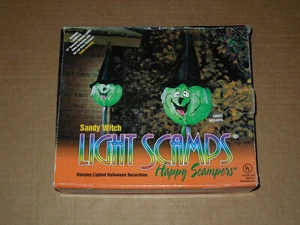 NEU LICHT SCAMPS HÄNGEND BELEUCHTET HALLOWEEN DEKORATION - SANDIGE HEXE - 10"  - Bild 1 von 4