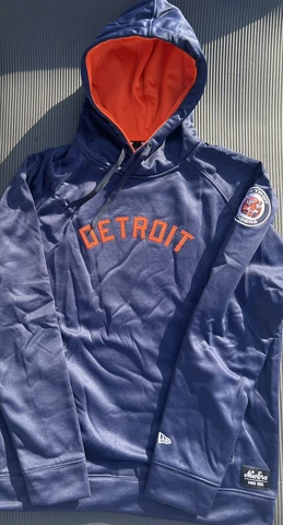New $70 L New Era Detroit Tigers Cooperstown Collection MLB Hoodie Cover