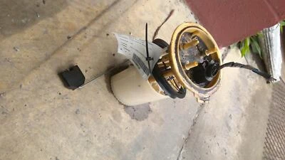 Used Fuel Pump fits: 2013 Volkswagen Passat Pump Assembly in tank 2.0 Grade A - Изображение 1 из 4