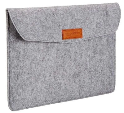 Funda para portátil Amazon Basics 13" fieltro funda para portátil gris claro. Foto 1 de 4