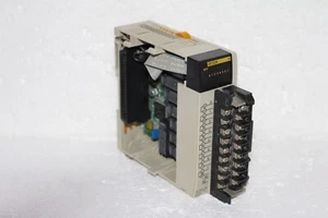OMRON CQM1-OC224 Output Module - Picture 1 of 5