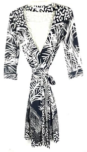Classic DVF Diane von Furstenberg JULIAN Black White SILK Wrap Dress Sz 6 - Picture 1 of 8