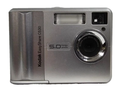 Working Kodak EasyShare C530 Silver 5MP Compact Digital Camera w/ 1.5" LCD - Image 1 of 4