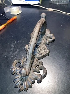 Cast-iron doorhandle very ornate - Picture 1 of 7