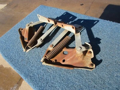 1954 Chrysler New Yorker HOOD HINGES PAIR — 第 1/4 张图片