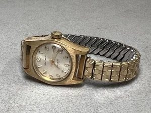 Vintage Waltham Swiss Made Women’s Watch 17J Incabloc Mechanical Wristwatch Runs - Picture 1 of 10