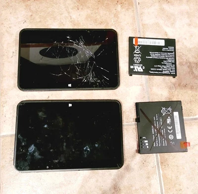 🔥DAMAGED🔥 LOT OF 2 ZEBRA ET50NE 8.3" GORILLA GLASS TABLET QUAD CORE INTEL ATOM - Image 1 of 4