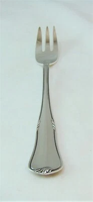 WMF 90 18 Silverplate WMF82 (Outline/Scroll Edge Pattern) Pastry/Cocktail Fork/s - Image 1 of 4