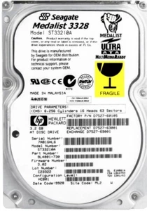 Hard HP D7527-60105 ST33210A 3.2GB 5400U/Min 256KB Cache Ide Ata 3.5 " Inch - Picture 1 of 3