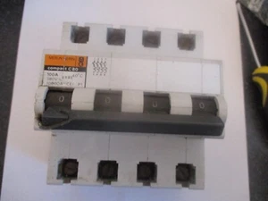 INTERRUPTOR CIRCUITO MCB MERLIN GERIN COMPACT C80 100A 100 AMP 4 POLOS - Imagen 1 de 2