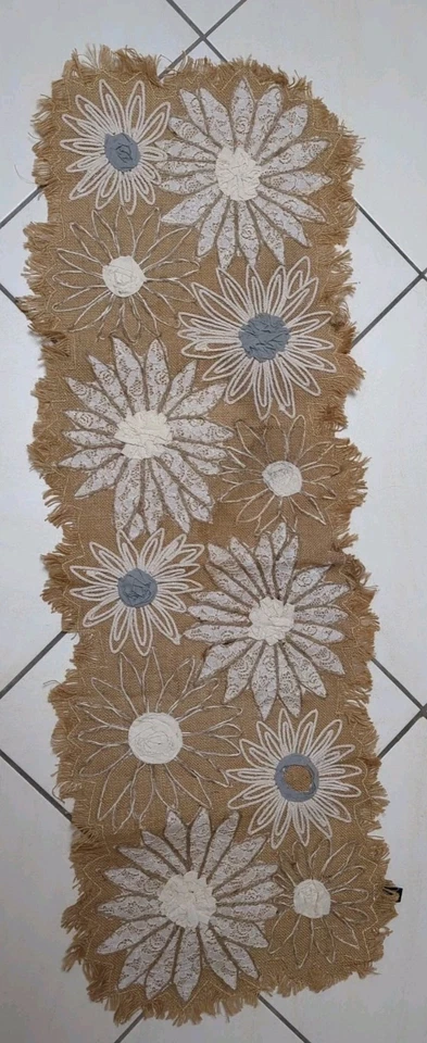 Lace & Hessian Table Runner Cynthia Rowley  100% Jute - Image 1 of 4