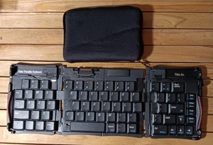 Tastiera pieghevole portatile Palm Pilot P10713U non testata (con custodia) - Foto 1 di 14