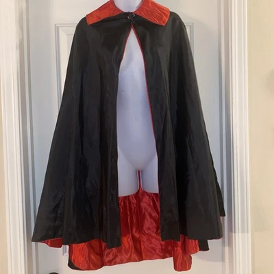 Costume Adult Vampire Cape Men Women Cloak Black Red Reversible Halloween no tie - Image 1 of 4
