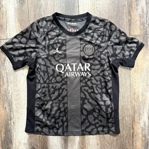 Jordan Paris Saint-Germain (PSG) Trikot Kinder Jugend Größe XL schwarz grau 2023/24 - Bild 1 von 10