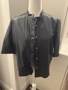 Nuova ottod'ame camicia pelle blu navy maniche 3/4 giacca volant taglia US 10 - Foto 1 di 7