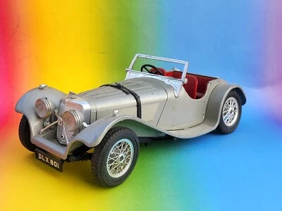 Diecast Burago-Italy 1:18  1937 JAGUAR SS 100 very nice miss 3 wheels hubcups. - Immagine 1 di 4