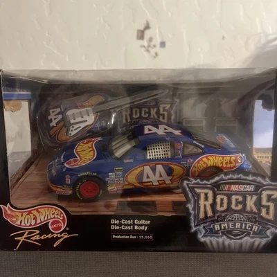 Hot Wheels Racing 1999 1:24 NASCAR Rocks America modelo de coche fundido a presión y guitarra #44 Foto 1 de 3