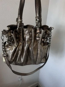 Michael Michael Kors Metallic Gold Snakeskin Print Shoulder Satchel Bag Buckle - Imagen 1 de 9
