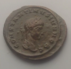 CONSTANTINE II As Caesar. 317-337 AD Nostrorum AE - Picture 1 of 4