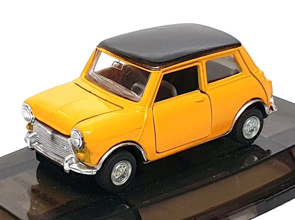 Pilen 1/43 Scale Diecast PLN01 - Mini - Yellow/Black - Image 1 of 4