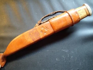BEL MANICO GRANDE COLTELLO DA CACCIA VINTAGE AFFILATO PUUKKO SVEZIA / FINLANDIA FINLANDESE - Foto 1 di 10