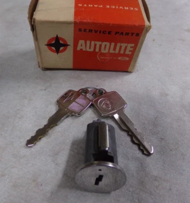 Cilindro de encendido, con llaves, 1965/69 Mercury, 1966/69 Cyclone, 1967/69 Cougar, Nuevo de Lote Antiguo Foto 1 de 4