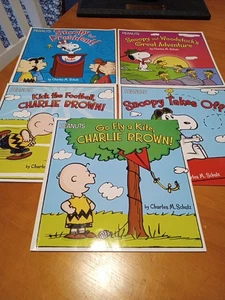 Peanuts Charlie Brown Snoopy Book Lot Of 5 Paperback Books - Picture 1 of 6
