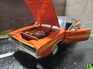 Ertl 1969 Dodge Hemi Charger R/T 1:18 Scale Diecast Car NO BOX - Picture 1 of 21